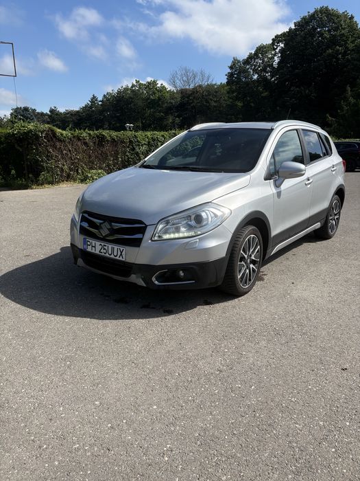 ACC/4X4/Pano/Keyless/LED/Piele/Clima