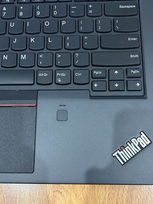 Като нов! Лаптоп Lenovo T480s i7/24GB RAM/512GB с 3 мес. гар.!