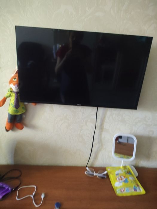 Продам почти новый телевизор