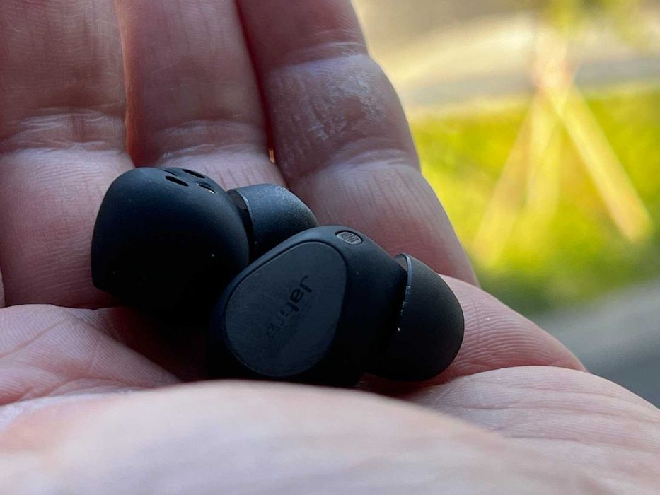 Vand casti bluetooth (TWS) Jabra Elite 10 ca noi