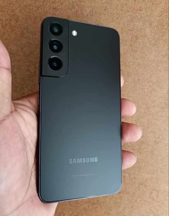 SAMSUNG S22  Обмен