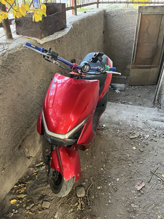 Lia M12 на ходу