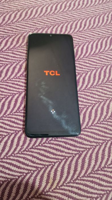Vînd Tolefon  TCL 20 SE