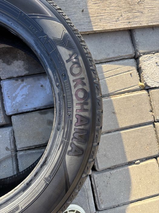 Шины yokohama 215/55R17