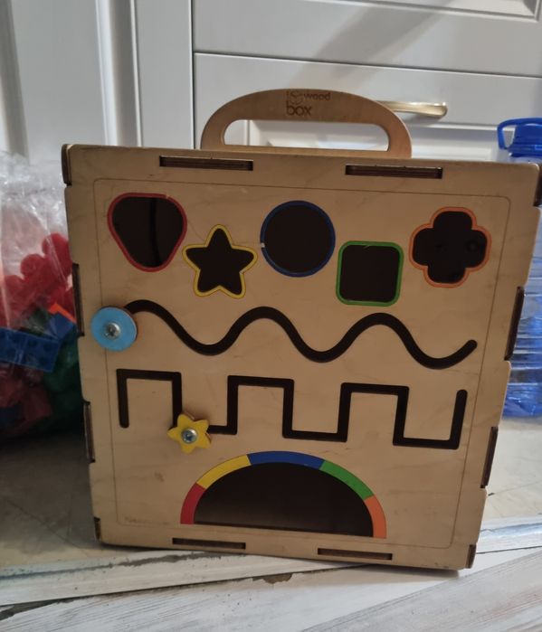 Продам игрушки для мальчика