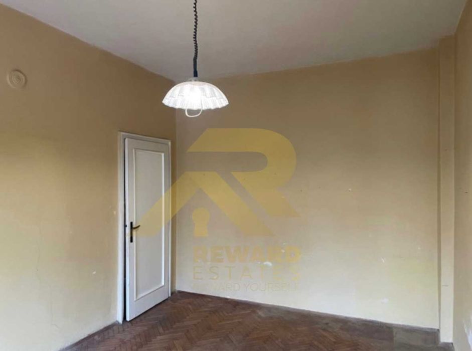 Продава се Тристаен апартамент в София, Център - 66 кв.м за 3470 €/кв.м - Снимка #5