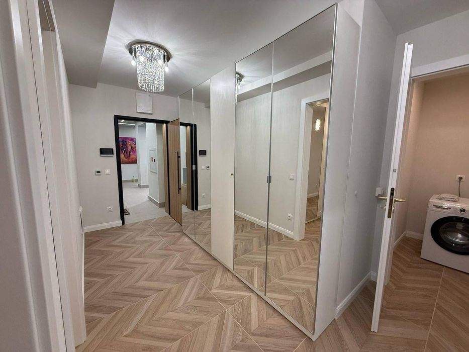 Дава се под наем Тристаен апартамент в София, Витоша - 120 кв.м за 1299 € - Снимка #12
