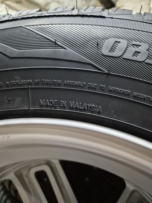 Продам диски с шинами 235/65 r17
