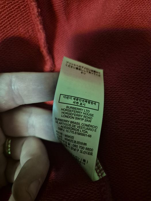 Hanorac burberry rosu marimea s
