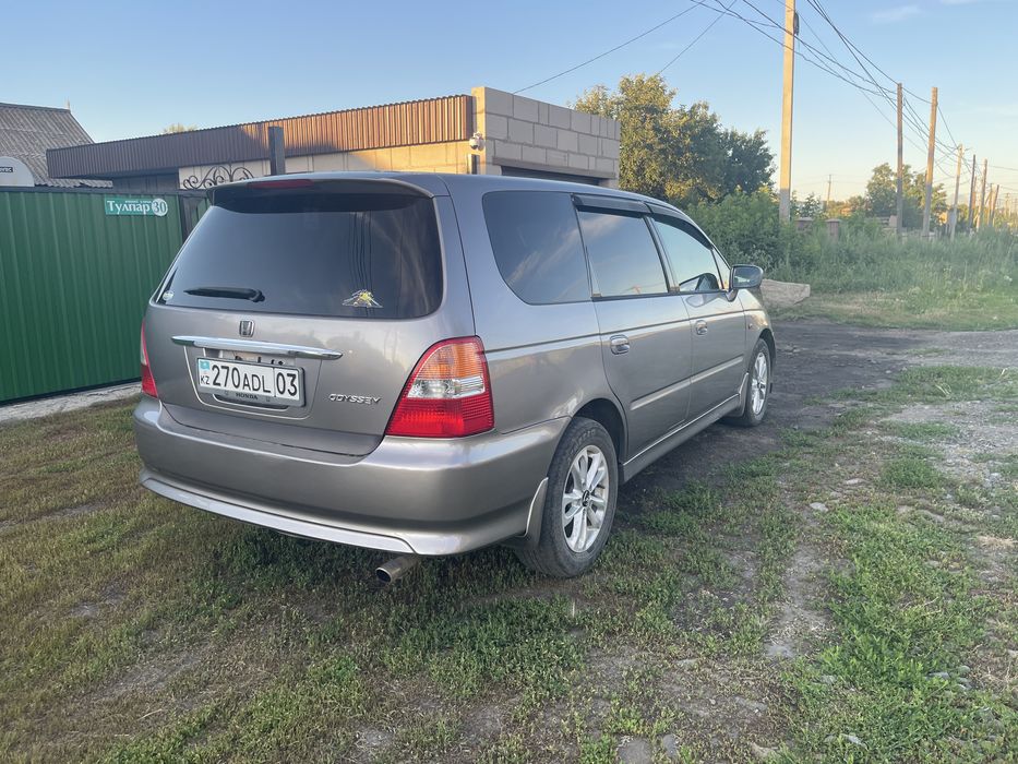 Honda odyssey RA6 2001