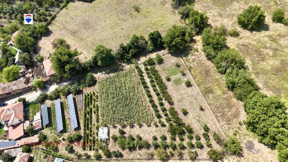 Урегулиран парцел за продажба в с. Мечка