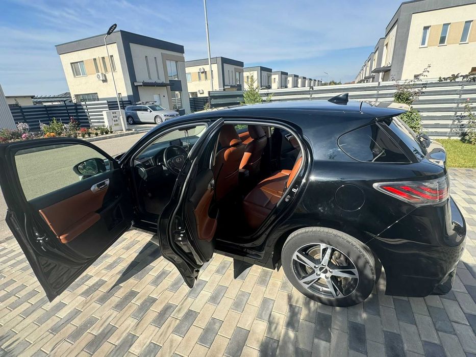 Lexus CT200H Impecabil