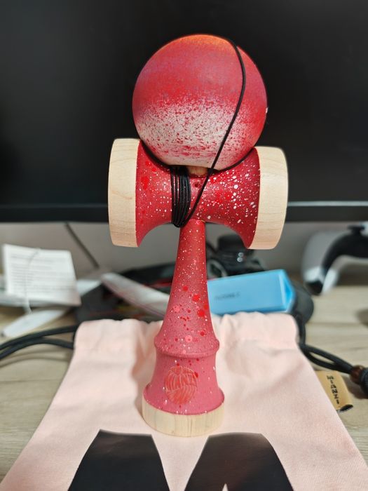 Kendama Mianzi Red & Orange NEBULA