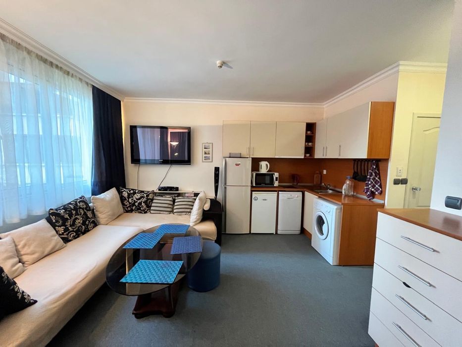 Под наем студио със зона за спалня, за 3-4 човека- гр. Несебър, център