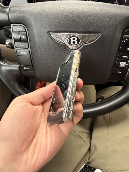 Vertu Constellation Touch Обмен на Дрон DJI