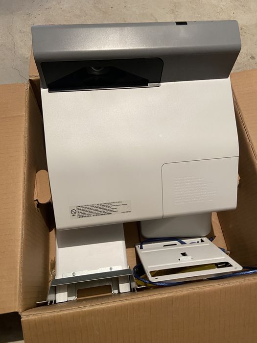 Проектор Sony