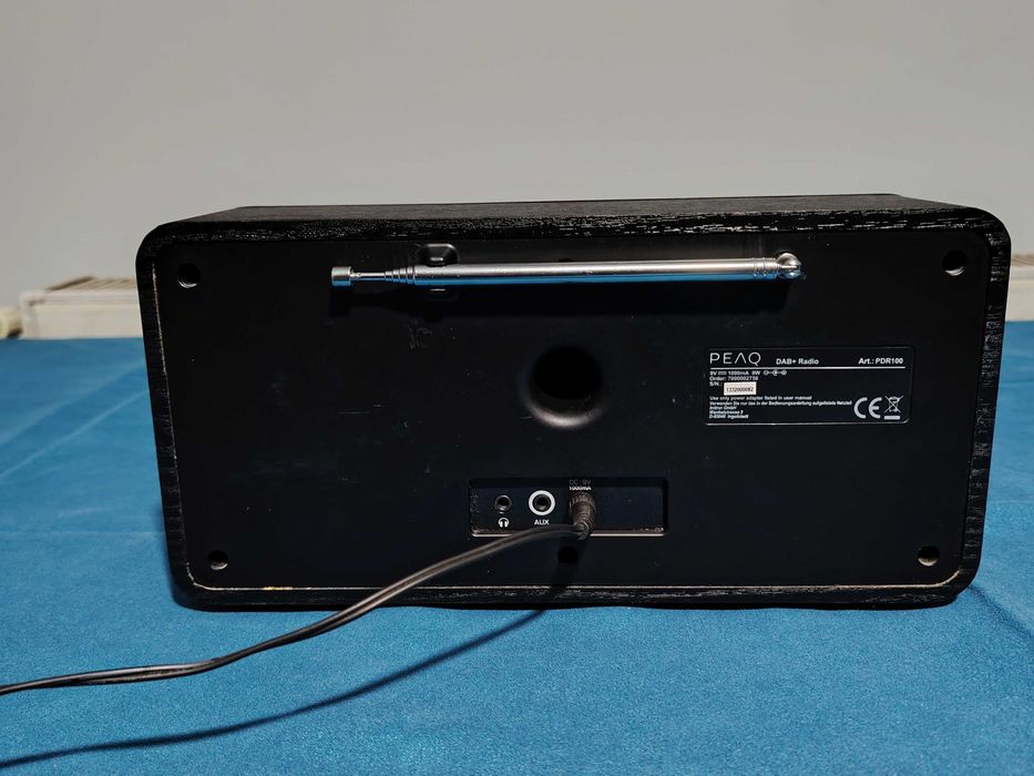 PEAQ  DAB+Radio  model PDR100, radio FM, DAB+, AUX.