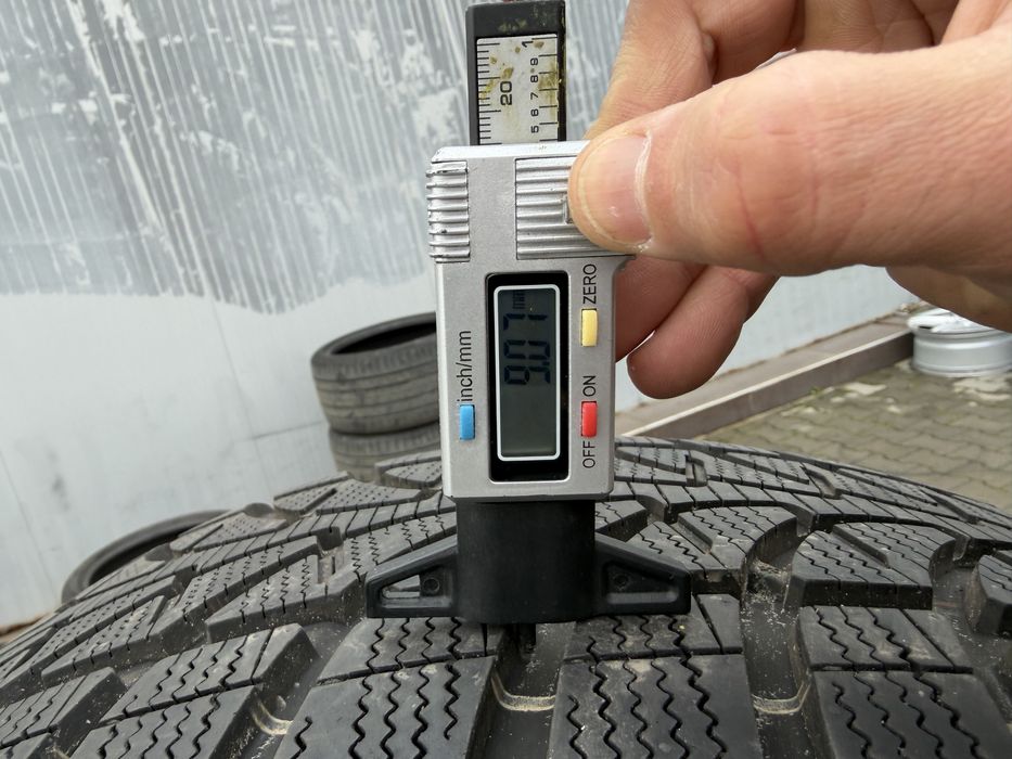 Почти Нови Зимни гуми Bridgestone Blizzak 255/50/20 DOT3523