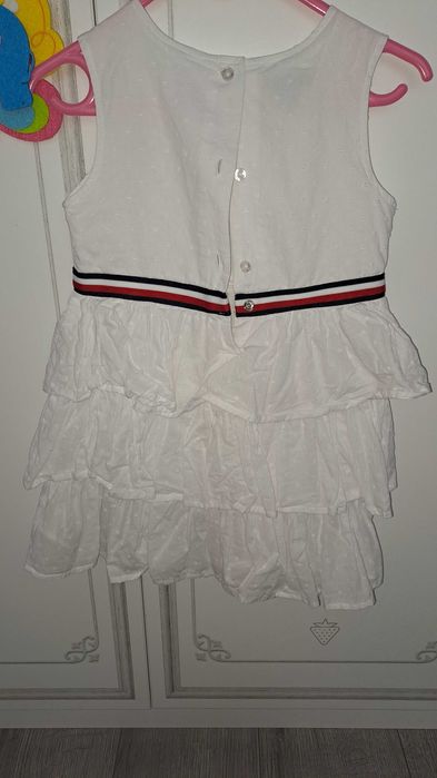 Оригинална рокля Tommy Hilfiger