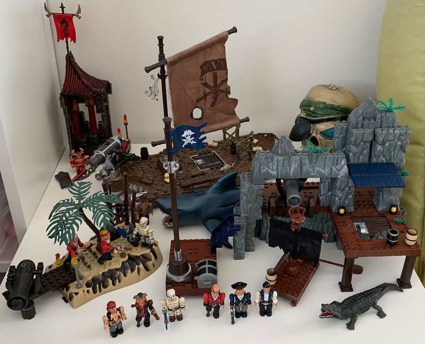 MEGA BLOKS Pirates of the Caribbean, Pyrates and Dragons