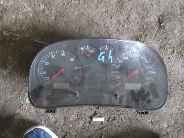 Ceasuri aparate bord VW GOLF 4 BORA motor 1,6 benzina 16 v FSI