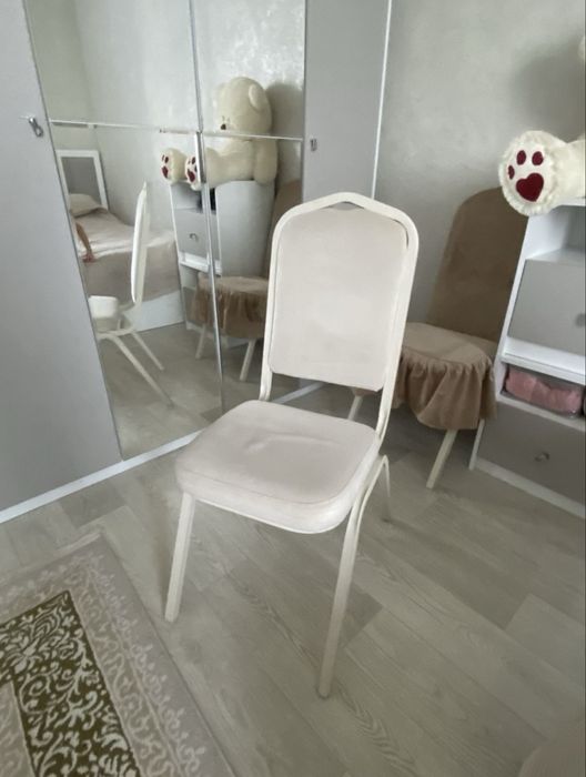 Стулья для гостиной