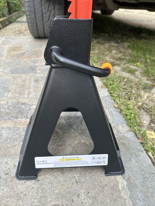 Професионални стойки за кола 6 тона (кобилки) – НОВИ – ЛИКВИДАЦИЯ