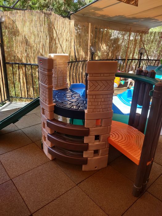 Пързалка с катерушка и тунел