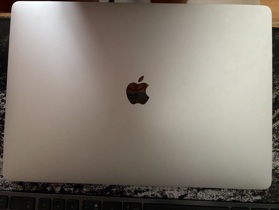 MacBook Pro 16-inch A2141