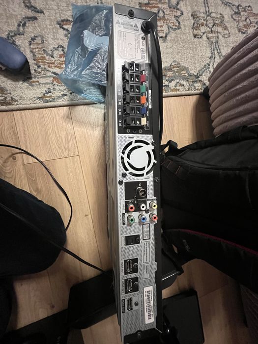 Sistem Home Theatre cu DVD LG HT905TH