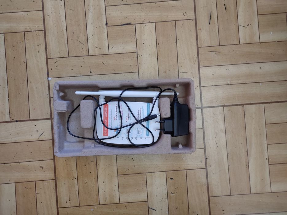 Модем WI-FI 4х портовый новый