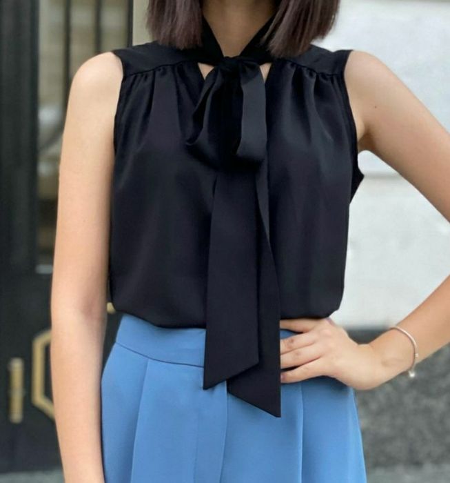 Продаётся шифоновая турецкая блузка 40 размер.