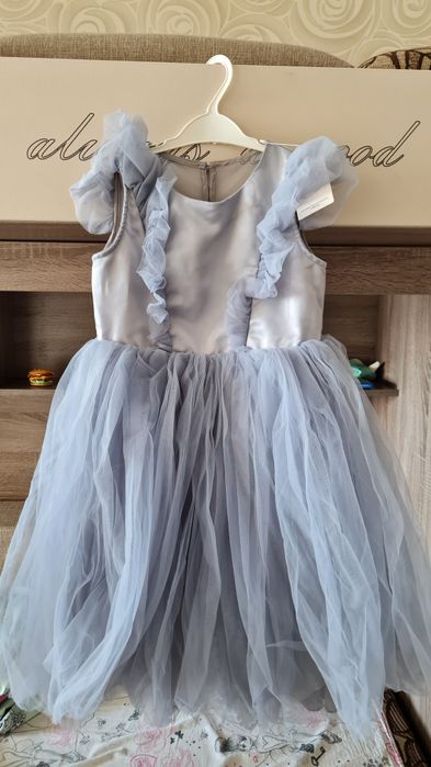 Платье на девочку стильное красивое