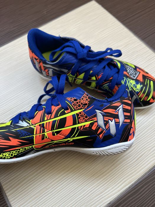 Детски футболни обувки Messi номер 31.5