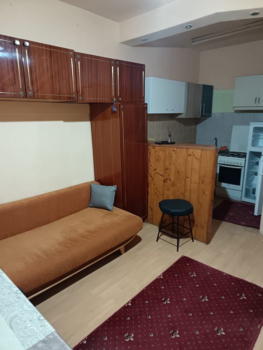 Închiriez apartament 2 camere (calea manastur)