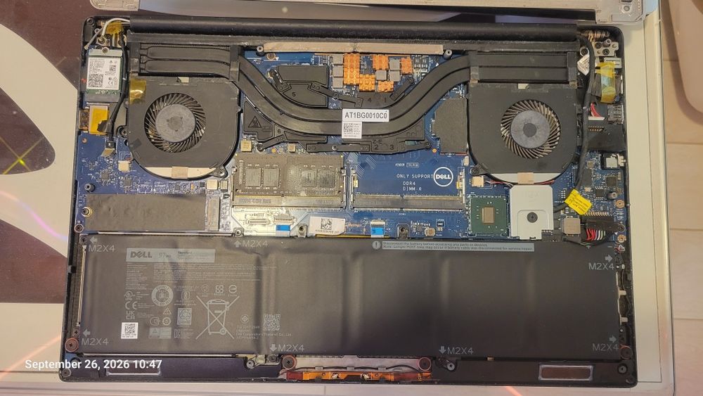 2 бр. Dell XPS 15 9550 на части (i7-6700HQ, 4K Touch + FHD, 32GB RAM, GTX 960M, 97Wh батерия)