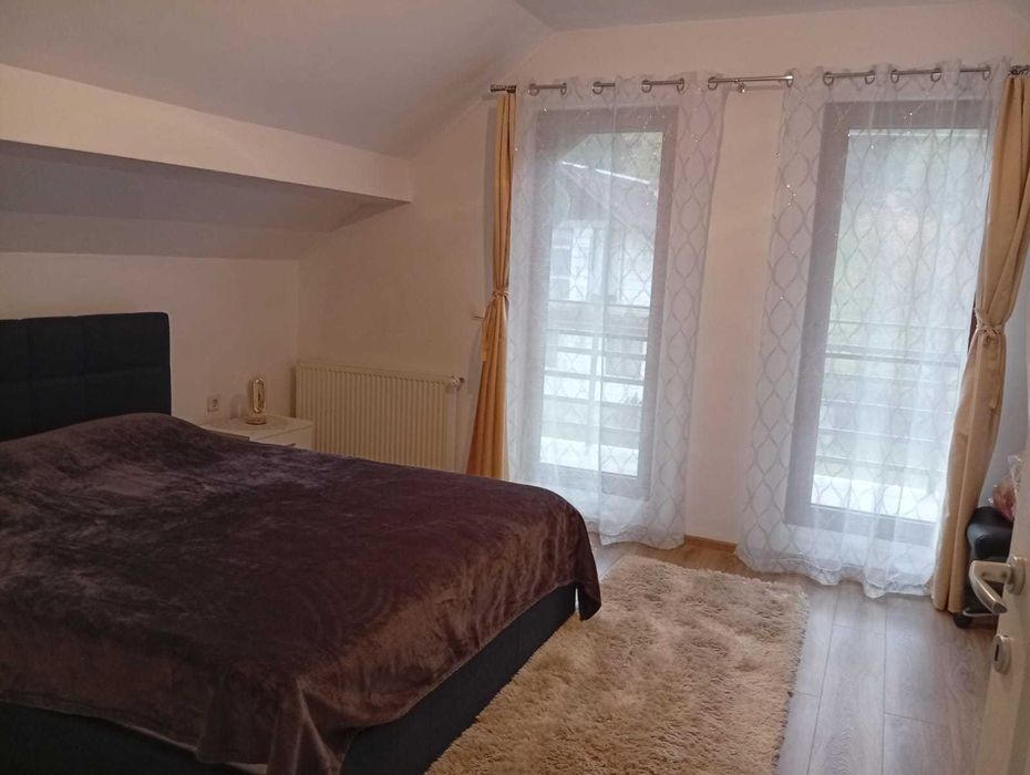 Vând casă comună  Ruscova jud Maramureș