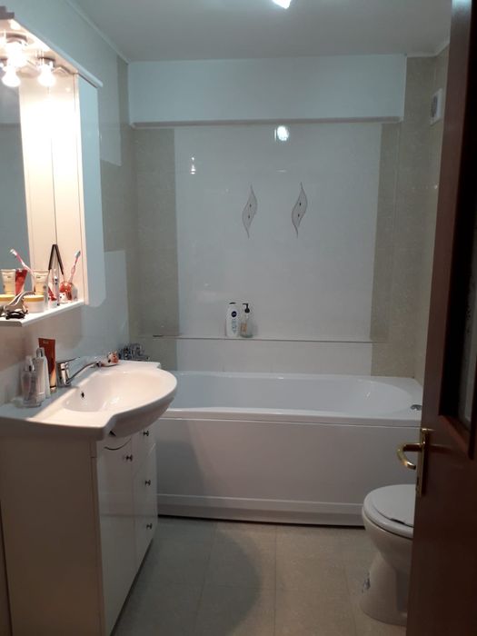 Apartament de închiriat