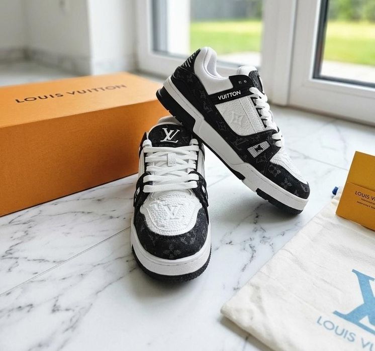 Adidasi LV Trainers Clasic - Negru-Alb - FULL BOX - Calitate PREMIUM