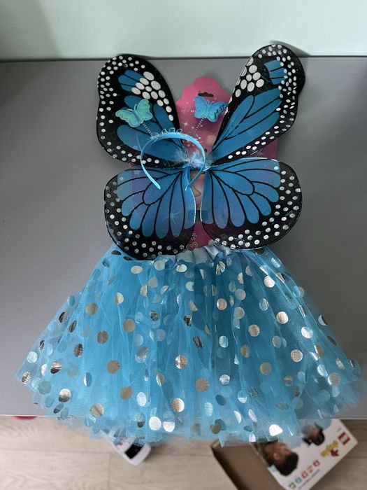 Costum ffluturas