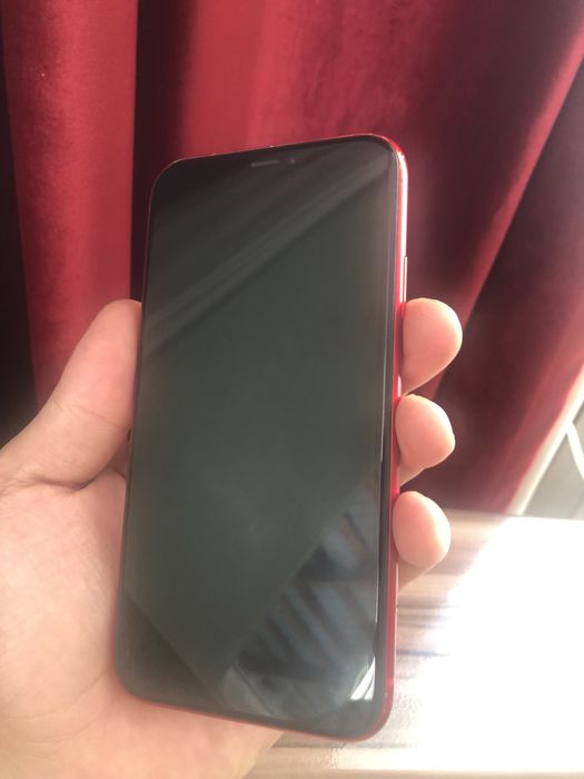 Продам айфон хр iphone xr
