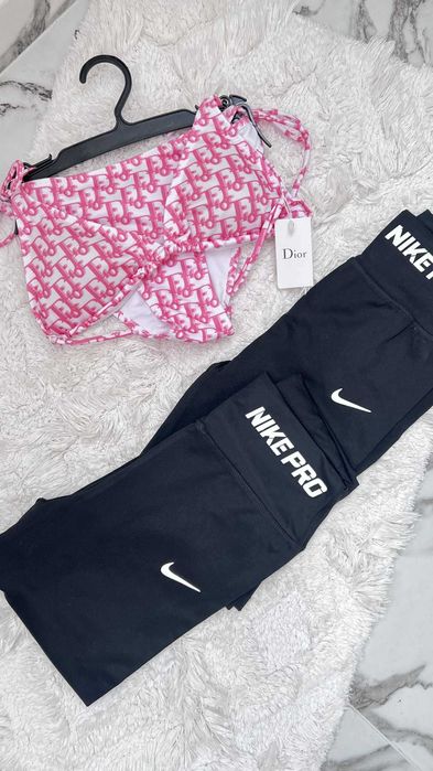 Бански, нов, две части