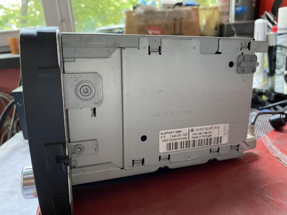 Radio CD/Aux/MP3 RCD 300 Volkswagen Touran, Golf 5, Jetta, Polo, Etc