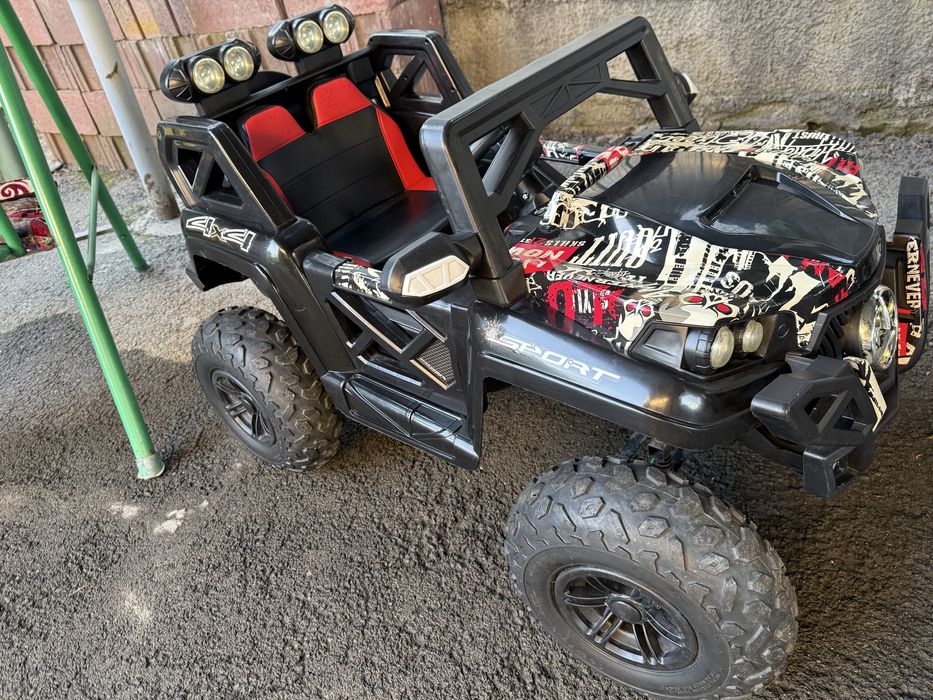 Детская машинка