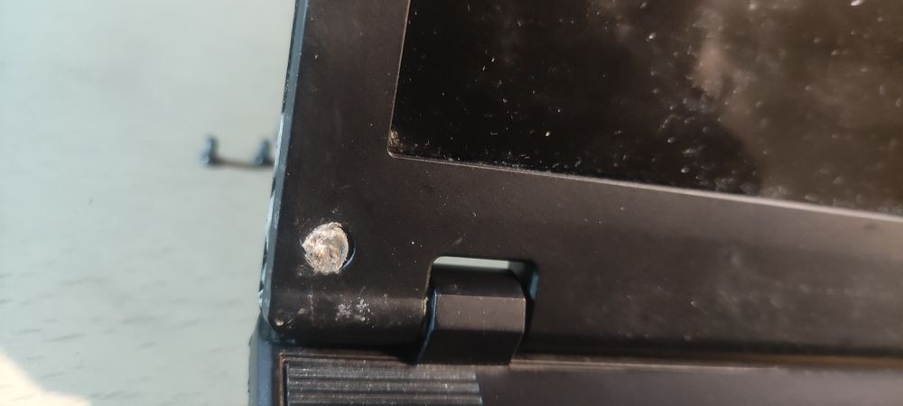 Продавам части от лаптоп msi