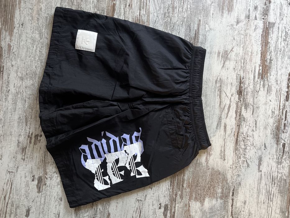 Adidas късо долнище