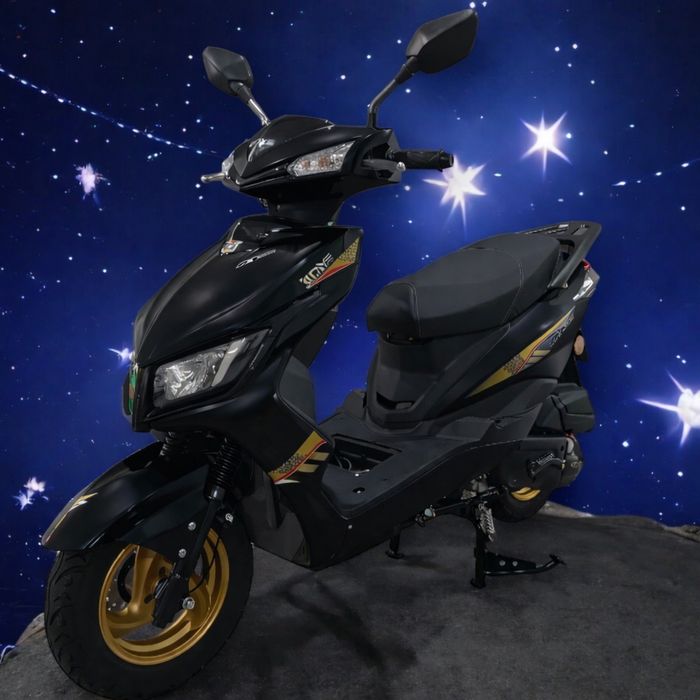 Мопед М8  150 куб   .