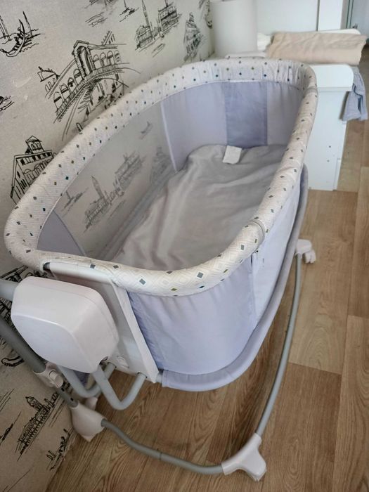 Кроватка-качалка