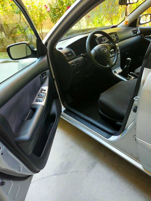 Toyota corolla 2.0 tdi 2003г.
