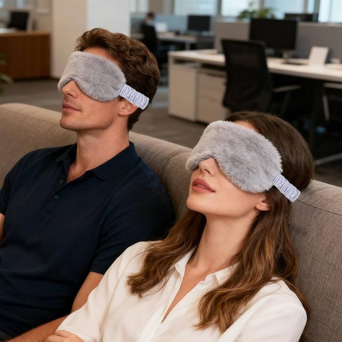 Плюшена маска за очи